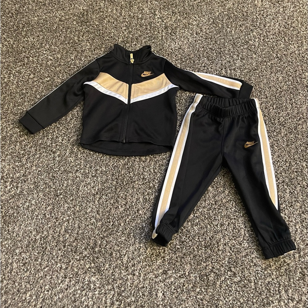 Nike Track Suit